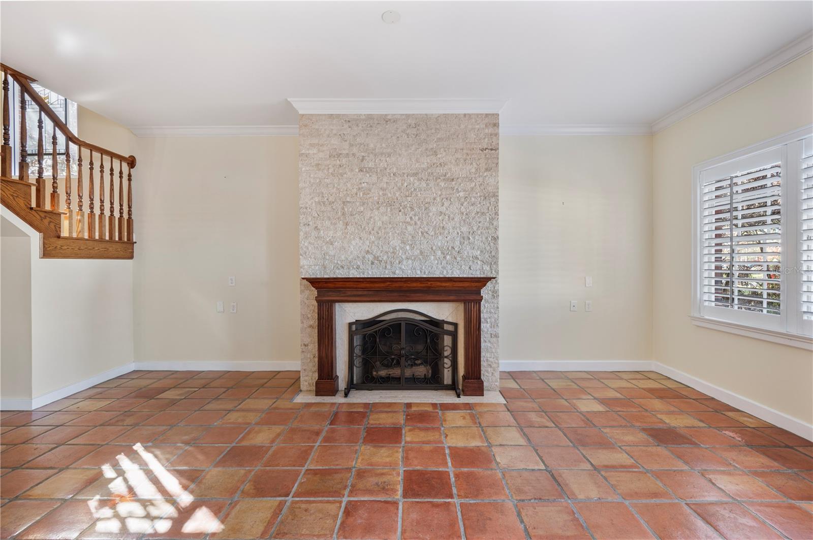 DIXIELAND REV - Residential