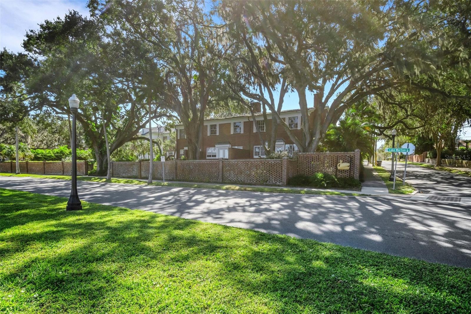 DIXIELAND REV - Residential