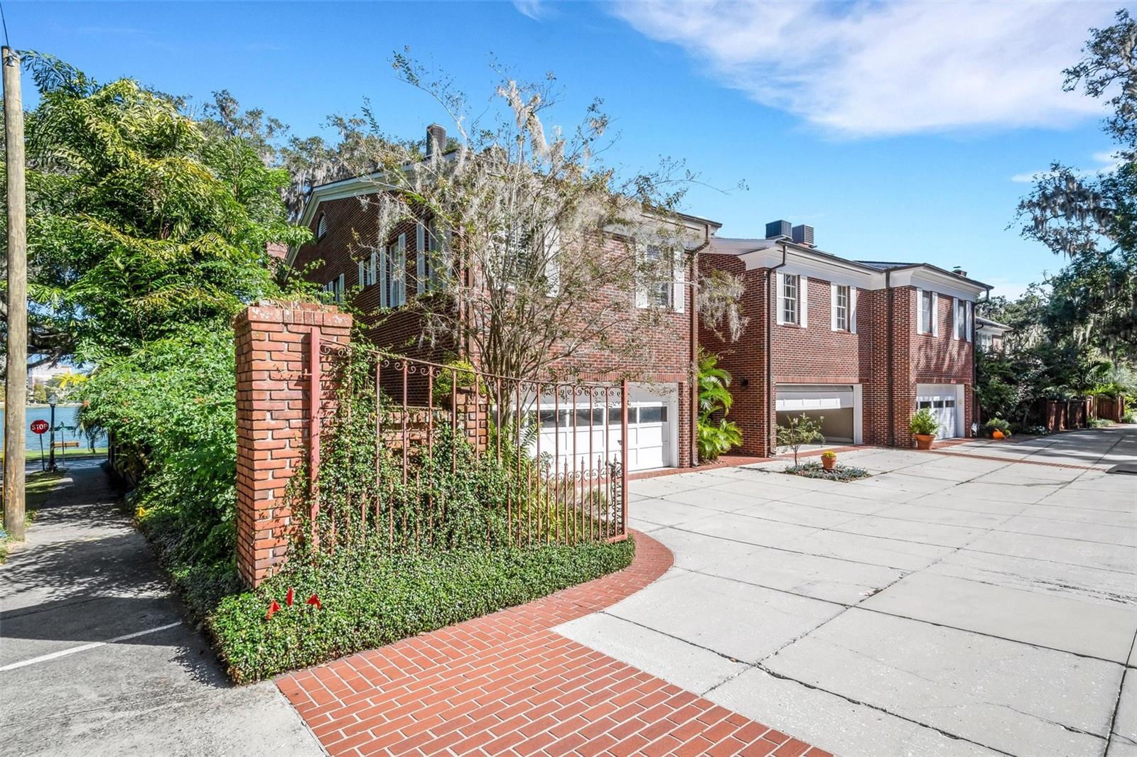 DIXIELAND REV - Residential