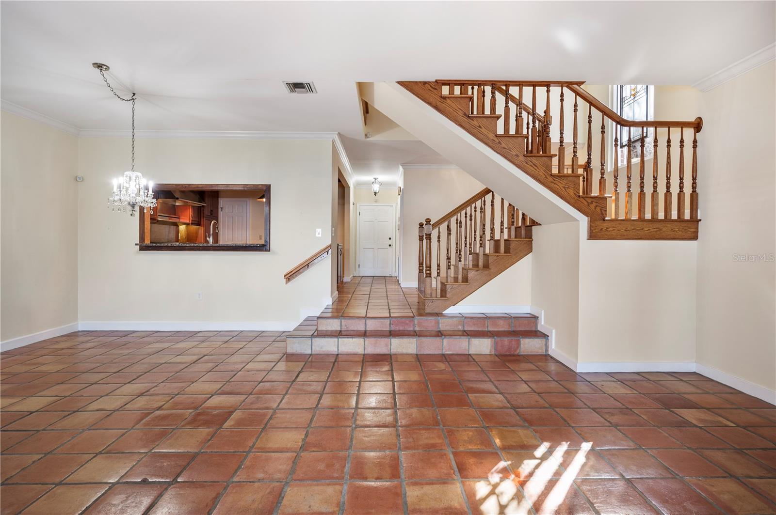 DIXIELAND REV - Residential