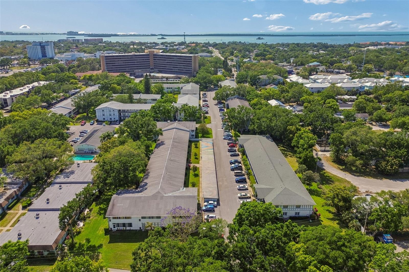 DOUGLAS ARMS - Residential