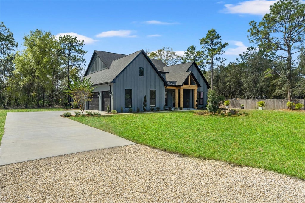 Photo of 10077 Loretto St, Spring Hill, FL 34608 (MLS # TB8561025)
