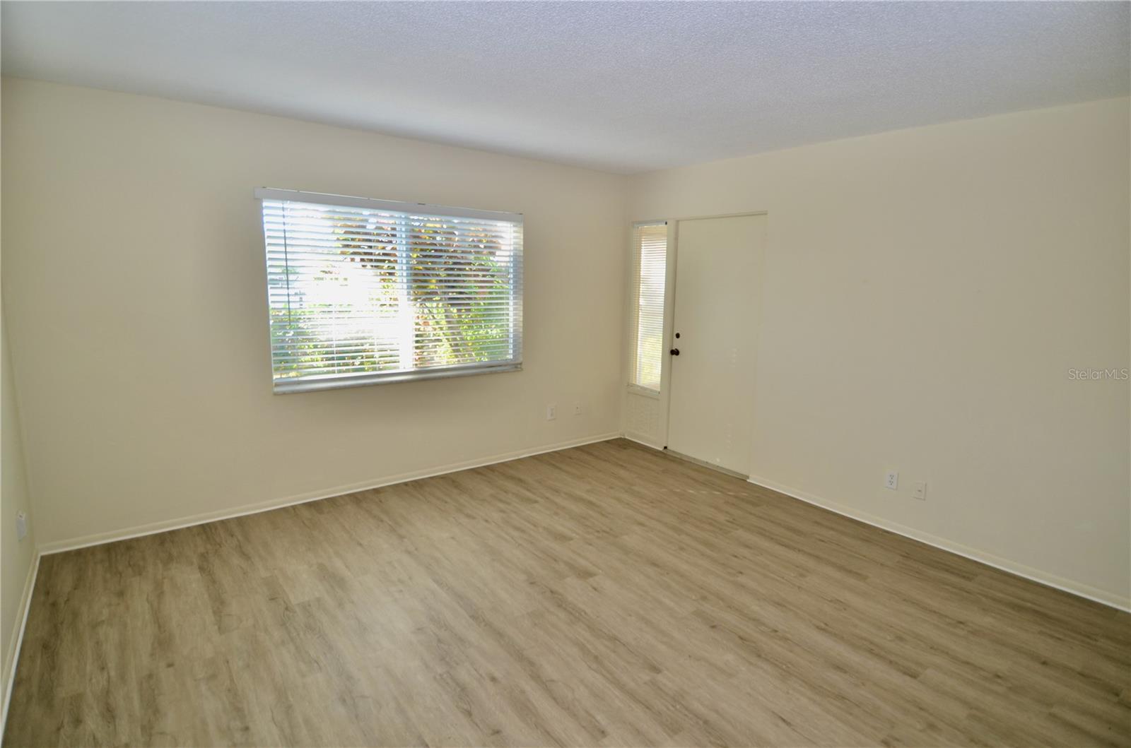 VILLAGE PLAZA SEC 1 - Residential