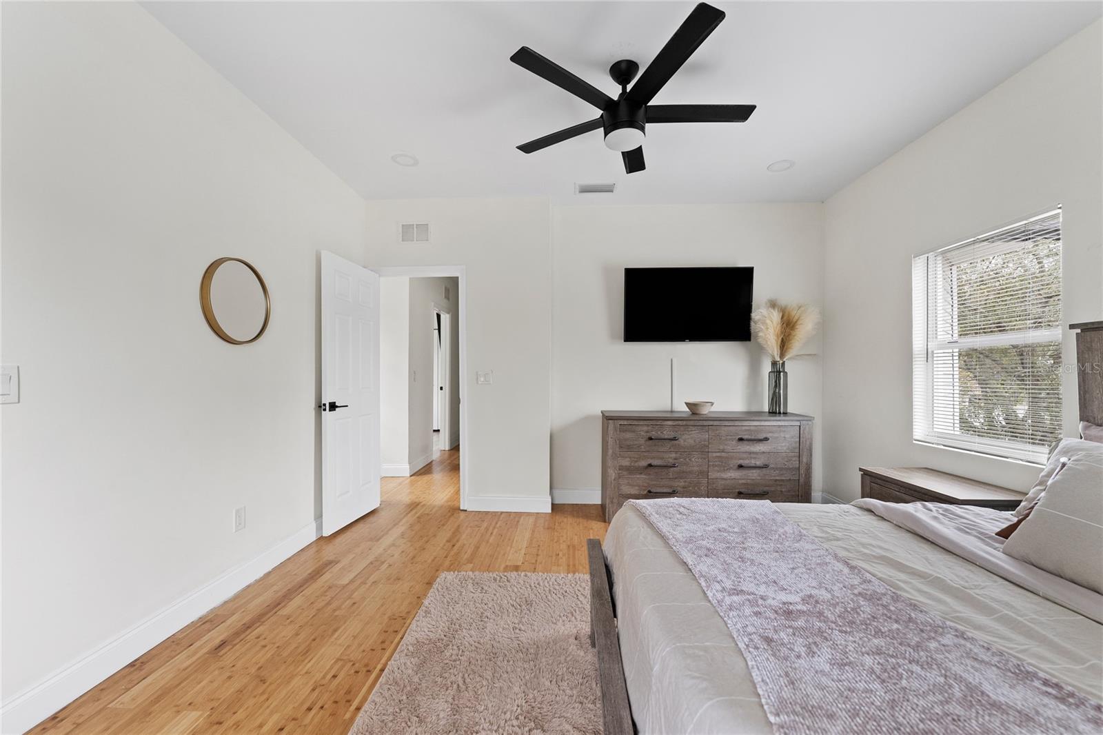 HARBORDALE SUB - Residential Lease