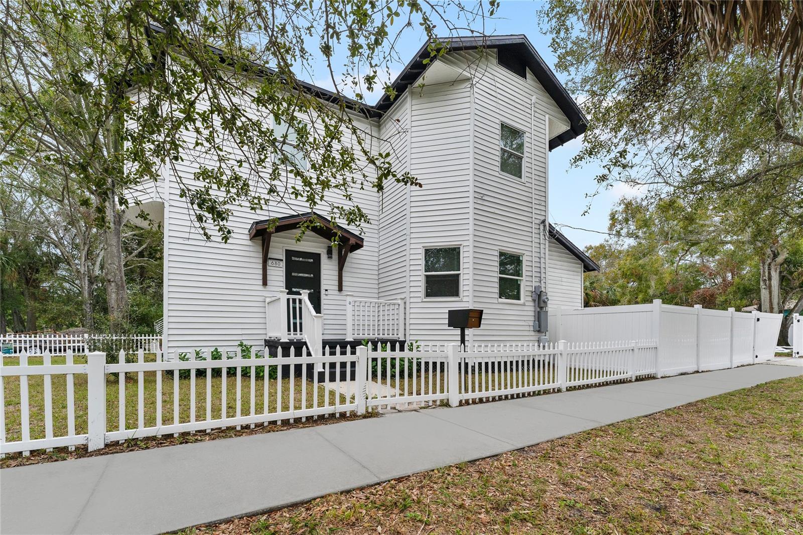 HARBORDALE SUB - Residential Lease