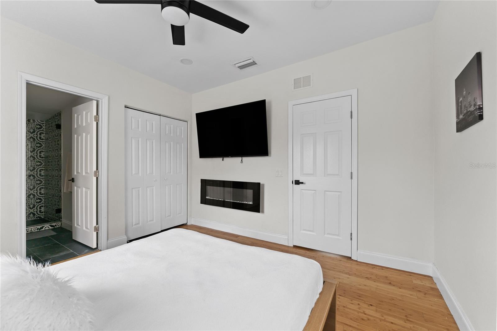 HARBORDALE SUB - Residential Lease