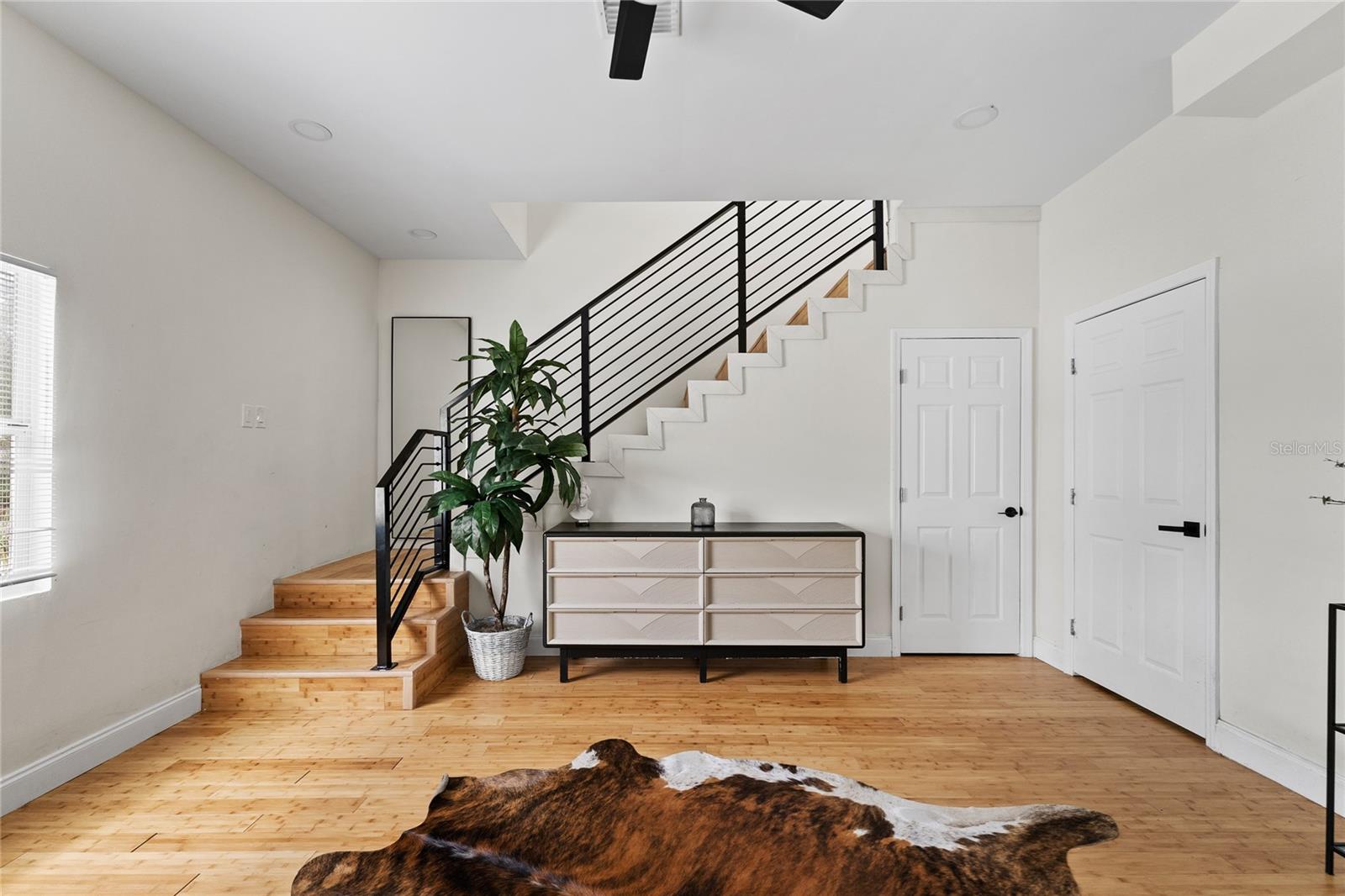 HARBORDALE SUB - Residential Lease