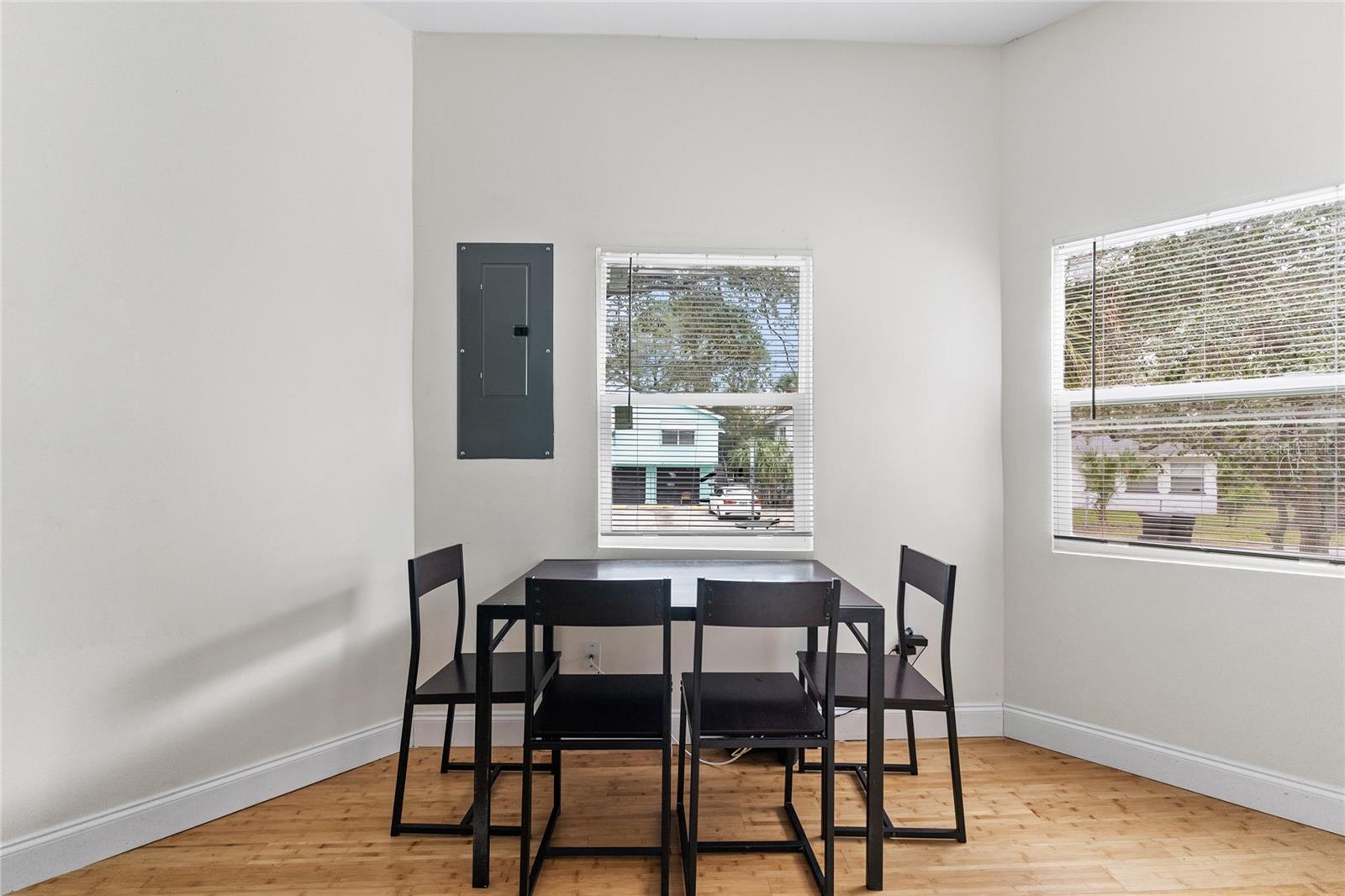 HARBORDALE SUB - Residential Lease