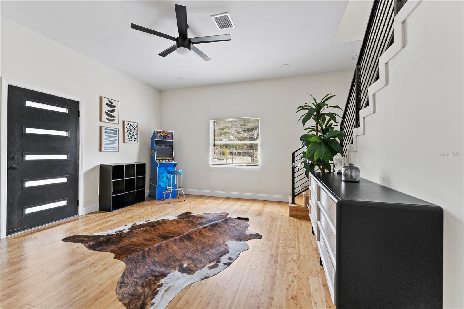 HARBORDALE SUB - Residential Lease