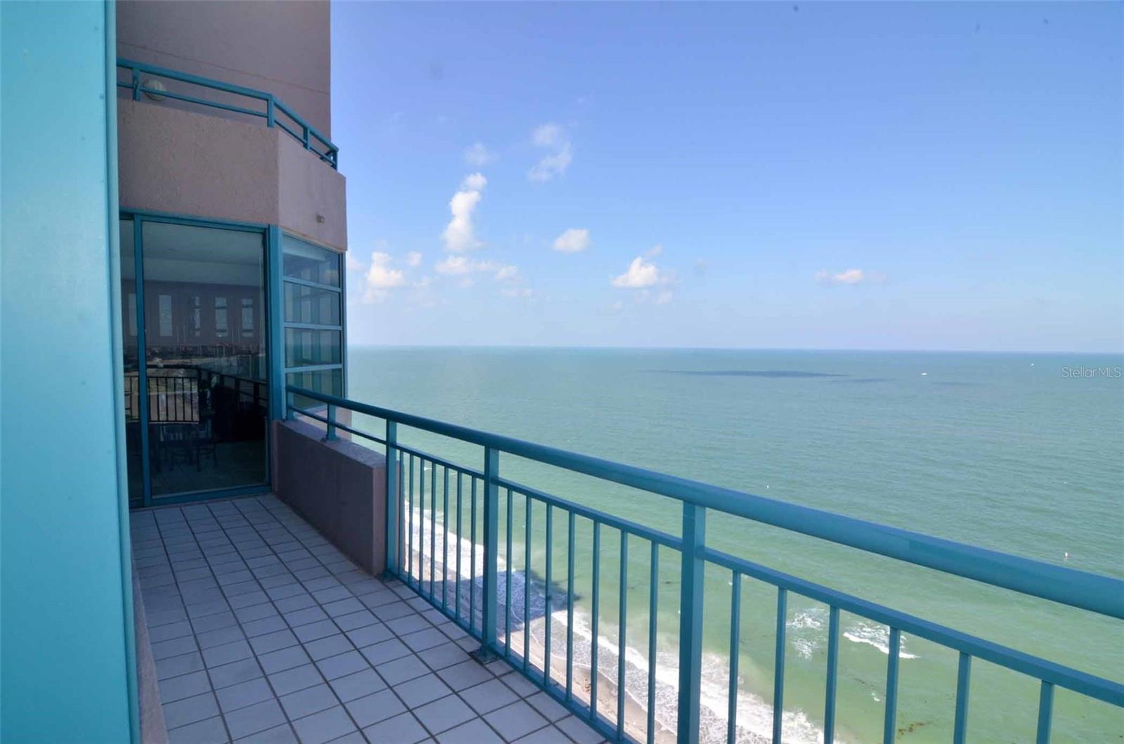 ULTIMAR ONE CONDO - Residential