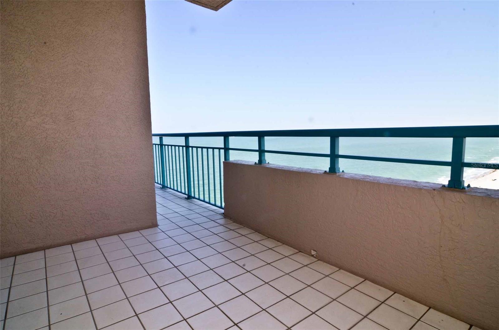 ULTIMAR ONE CONDO - Residential