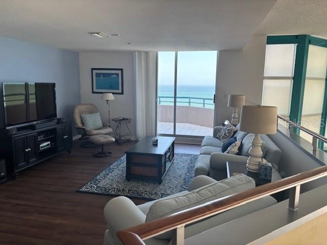 ULTIMAR ONE CONDO - Residential