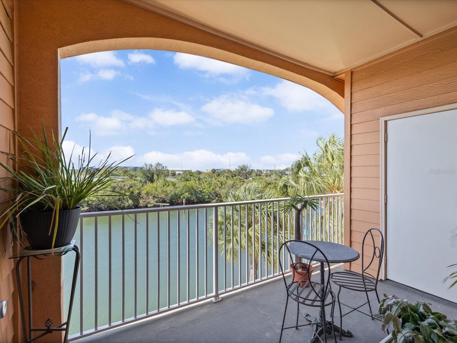 CULBREATH KEY BAYSIDE CONDOMIN - Residential