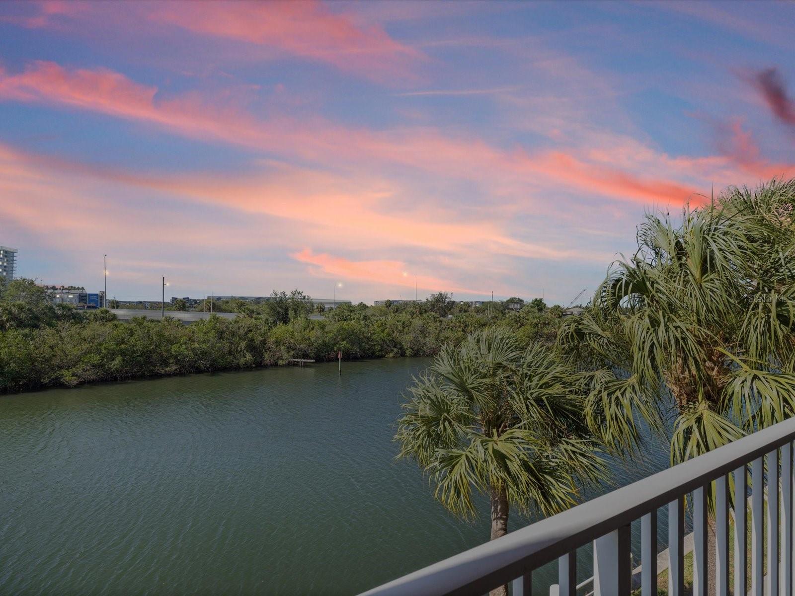 CULBREATH KEY BAYSIDE CONDOMIN - Residential