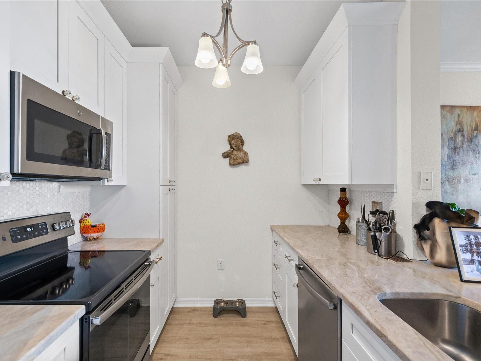 CULBREATH KEY BAYSIDE CONDOMIN - Residential