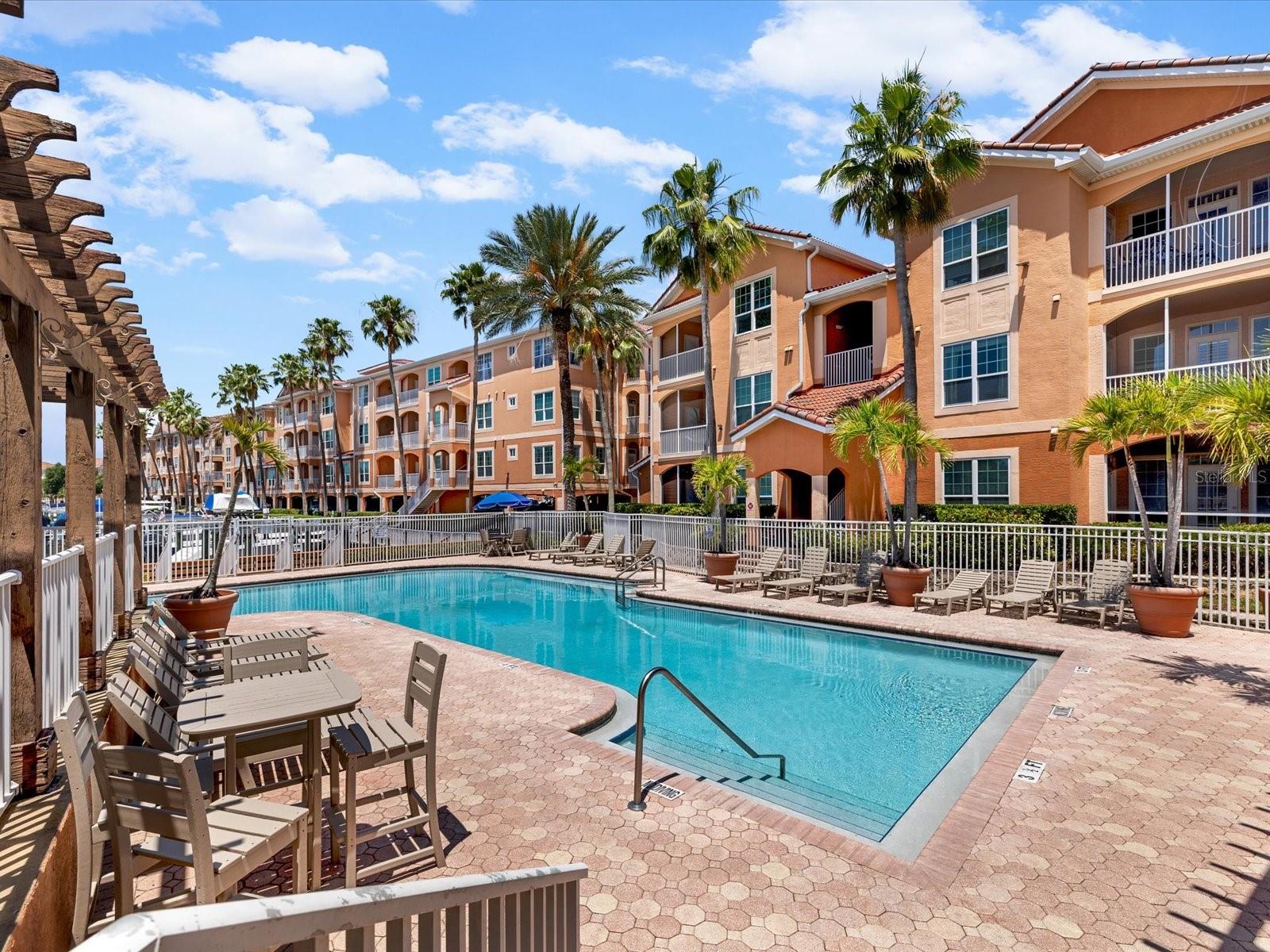 CULBREATH KEY BAYSIDE CONDOMIN - Residential