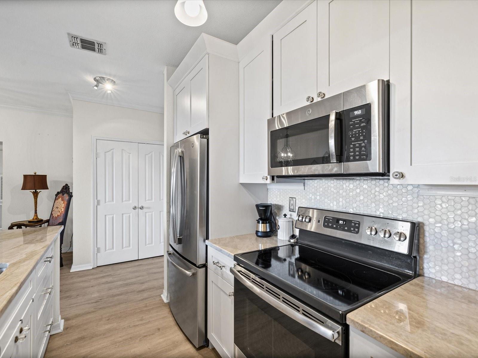 CULBREATH KEY BAYSIDE CONDOMIN - Residential