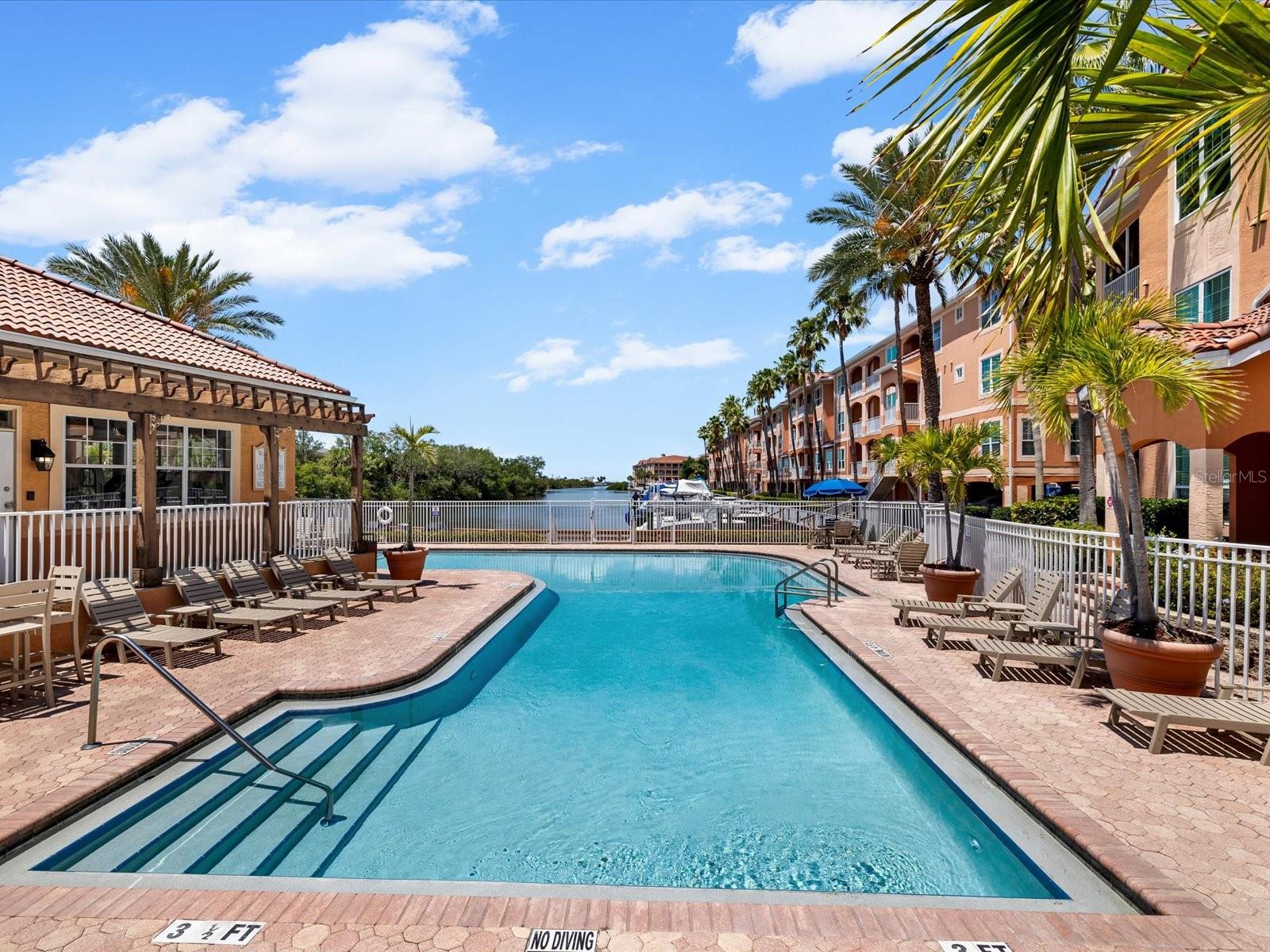 CULBREATH KEY BAYSIDE CONDOMIN - Residential