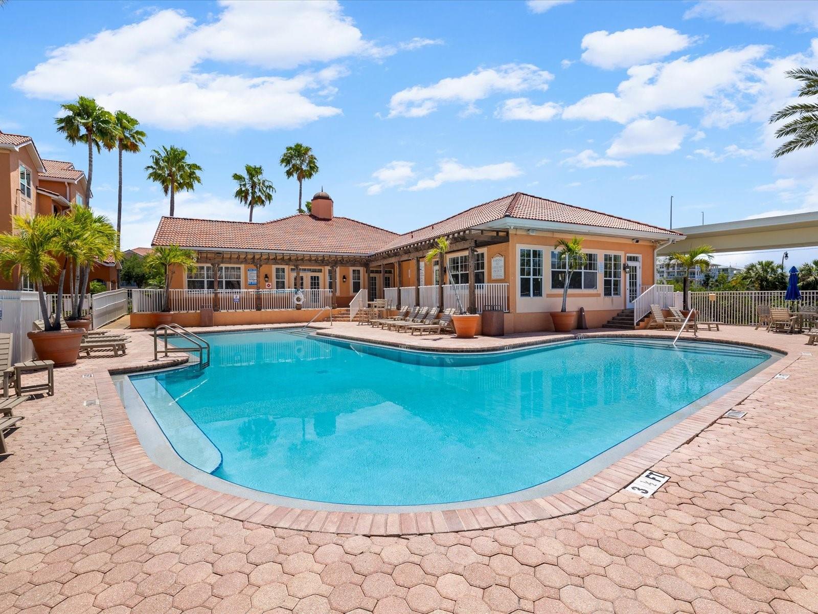 CULBREATH KEY BAYSIDE CONDOMIN - Residential