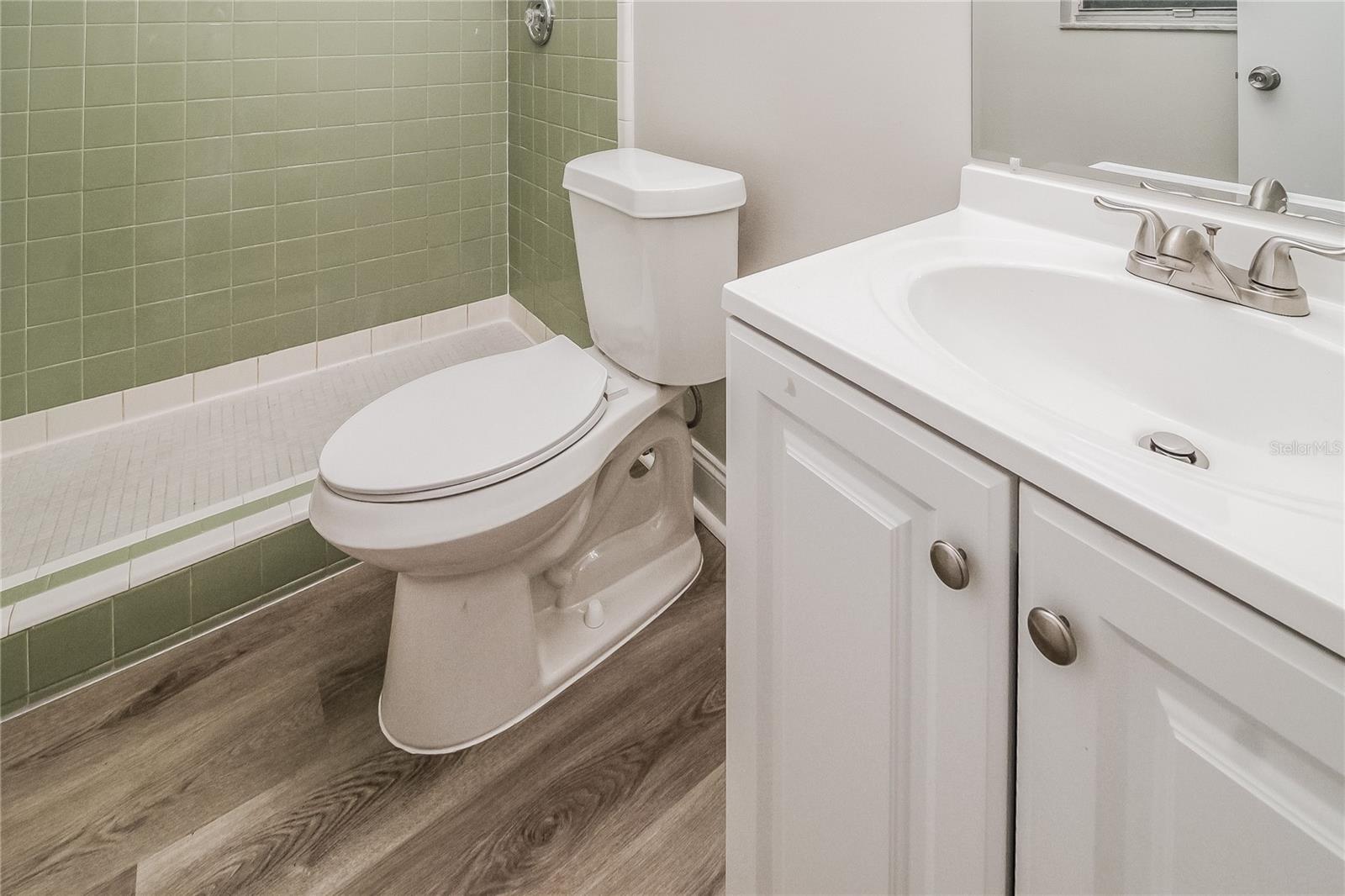 CRYSTAL LAKE WINTER HOMES - Residential Lease