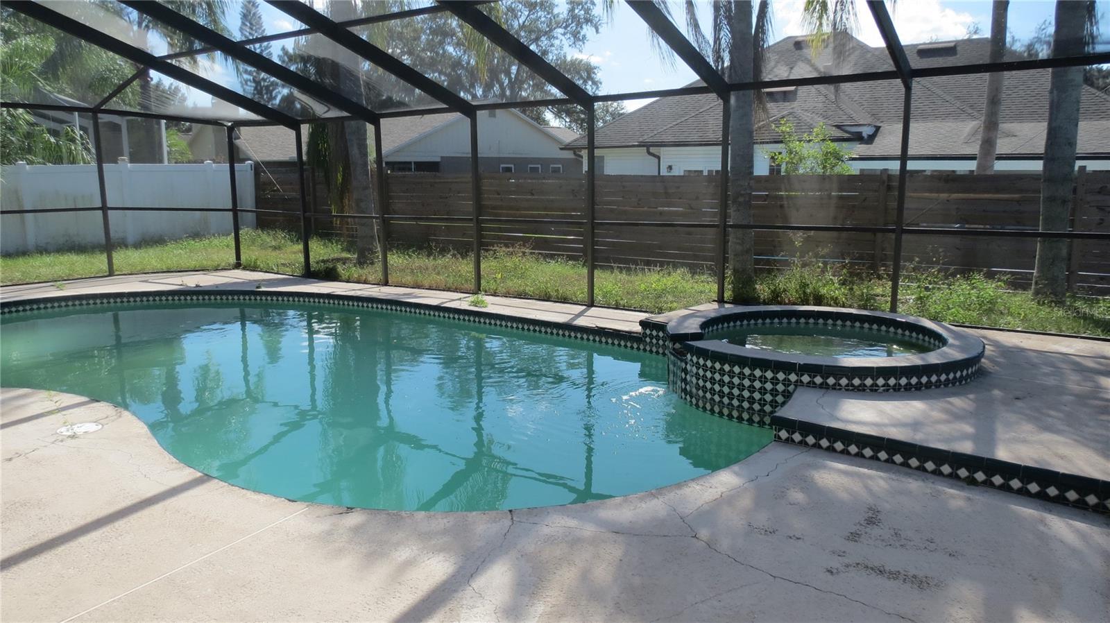 BLOOMINGDALE SEC L UNIT - Residential