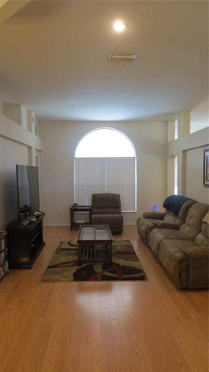 BLOOMINGDALE SEC L UNIT - Residential