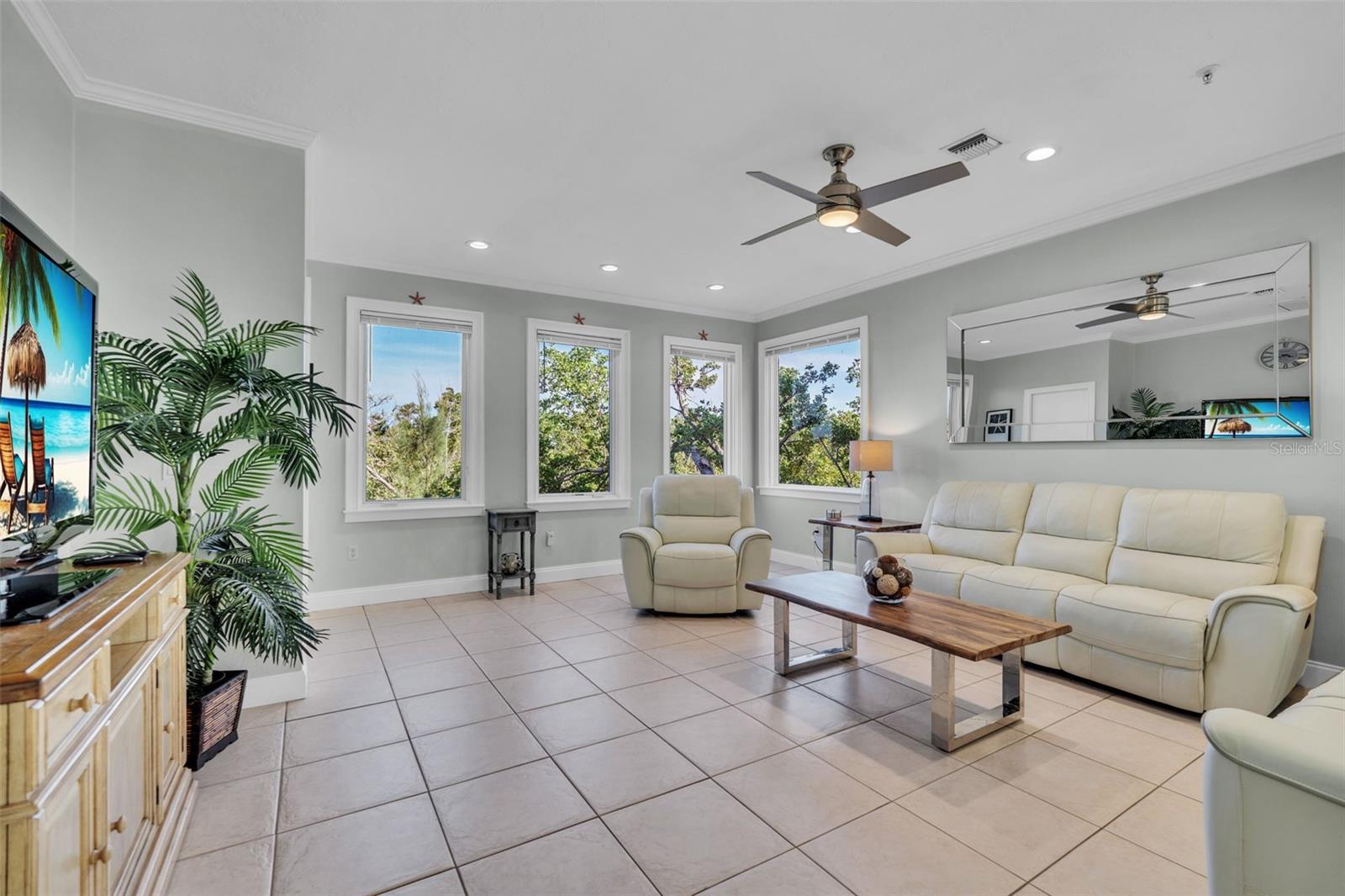 848 EVERGREEN WAY