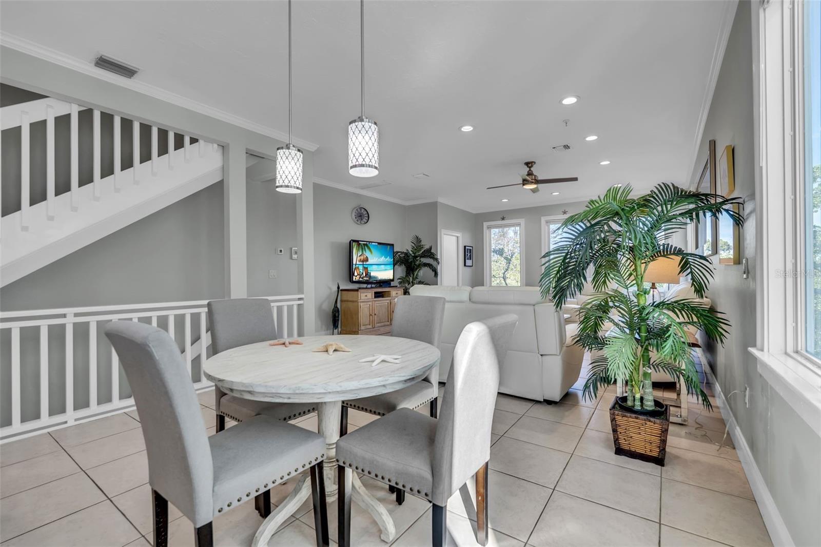 848 EVERGREEN WAY