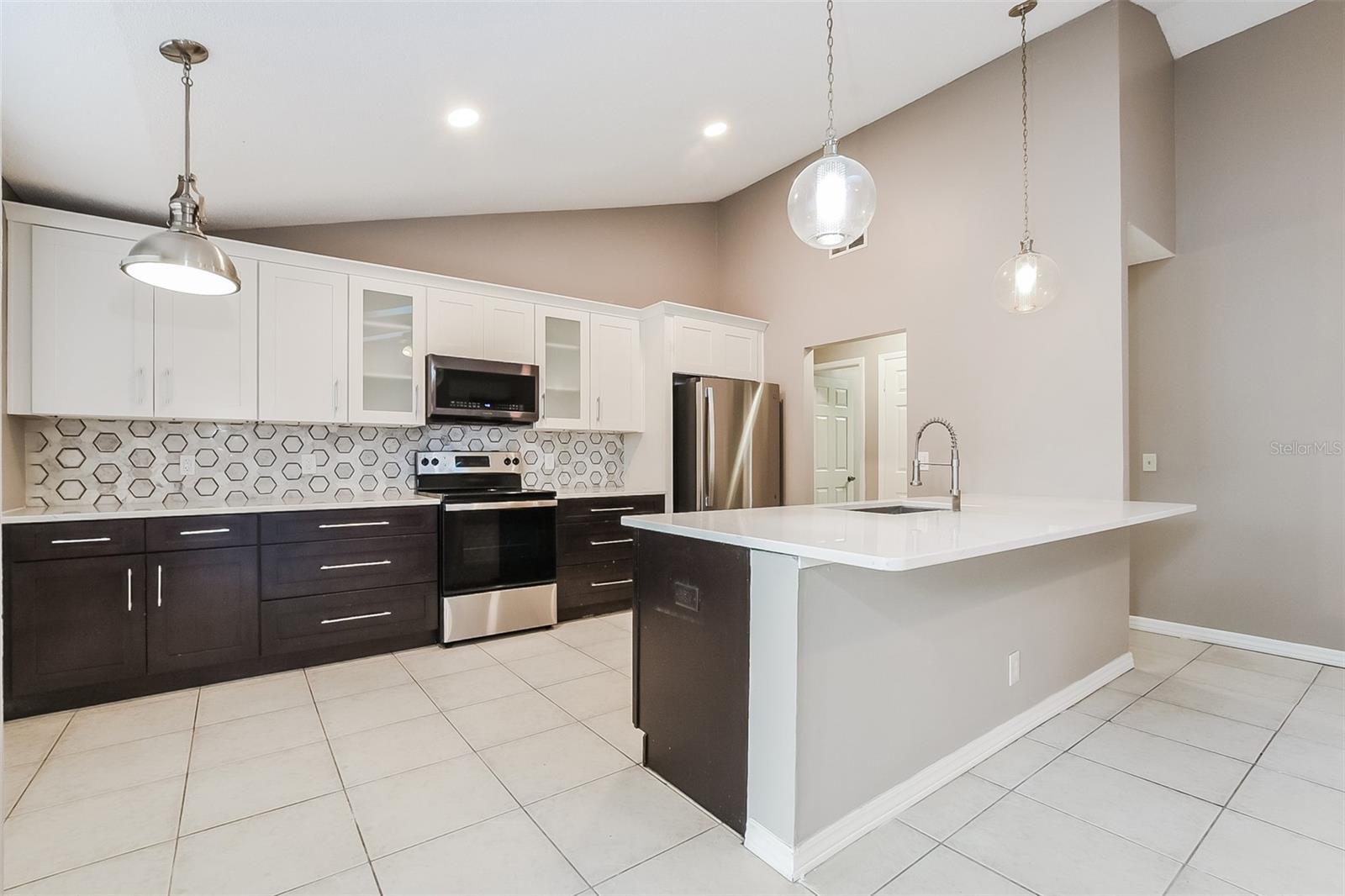 WOODLAND TERRACE AT COUNTRY CREEK - Residential