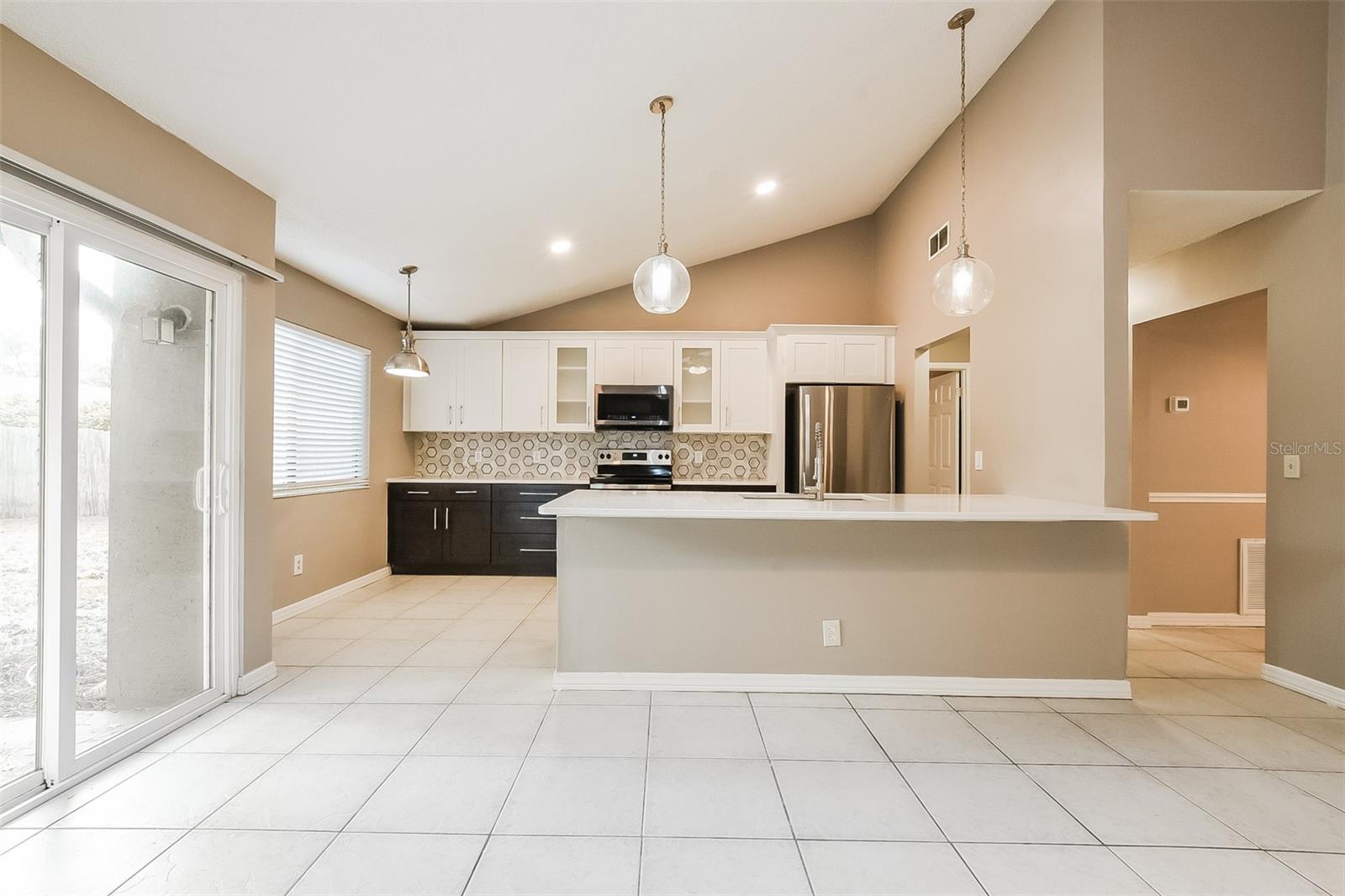 WOODLAND TERRACE AT COUNTRY CREEK - Residential