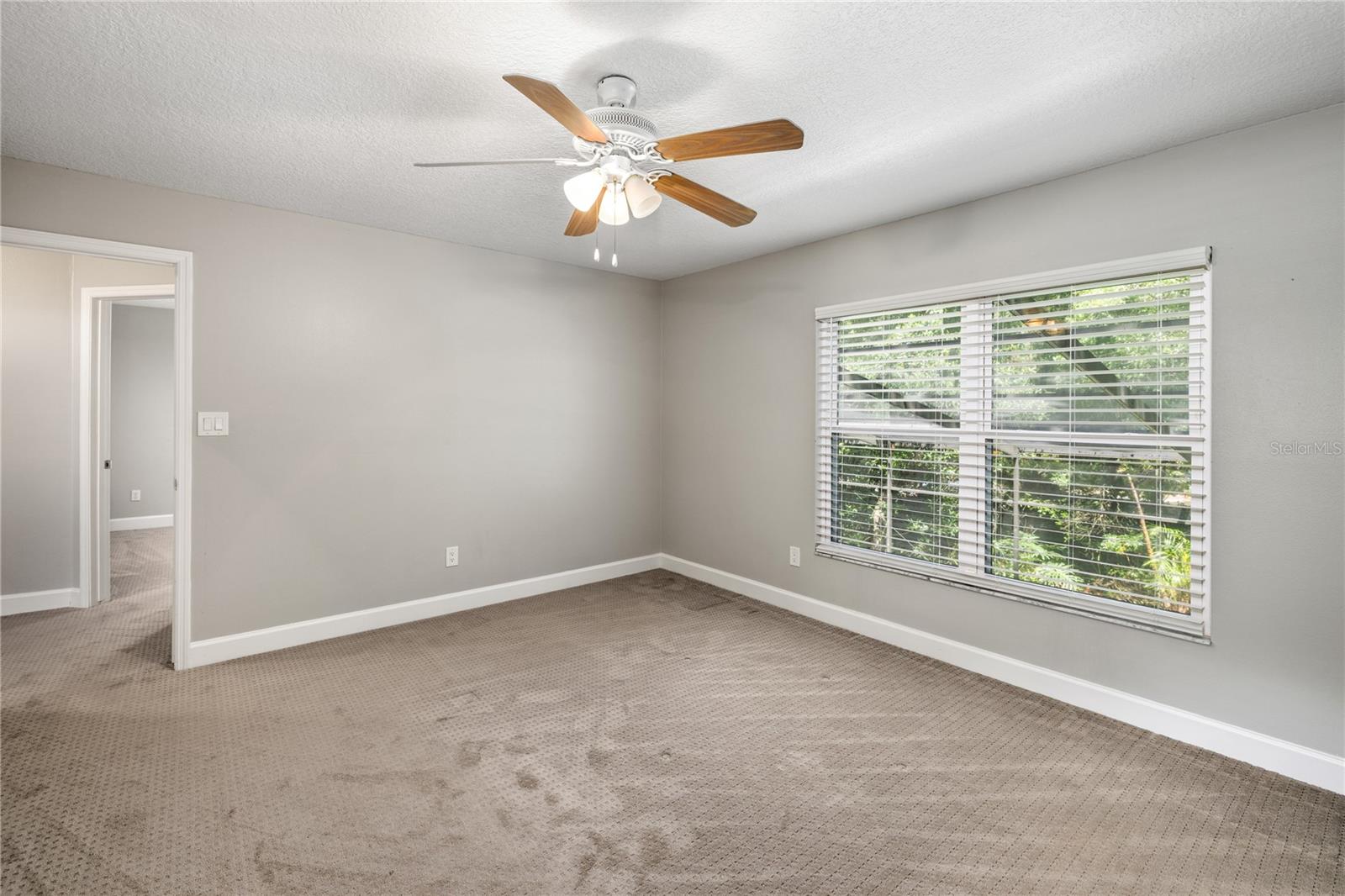 DEER LAKE RUN - Residential