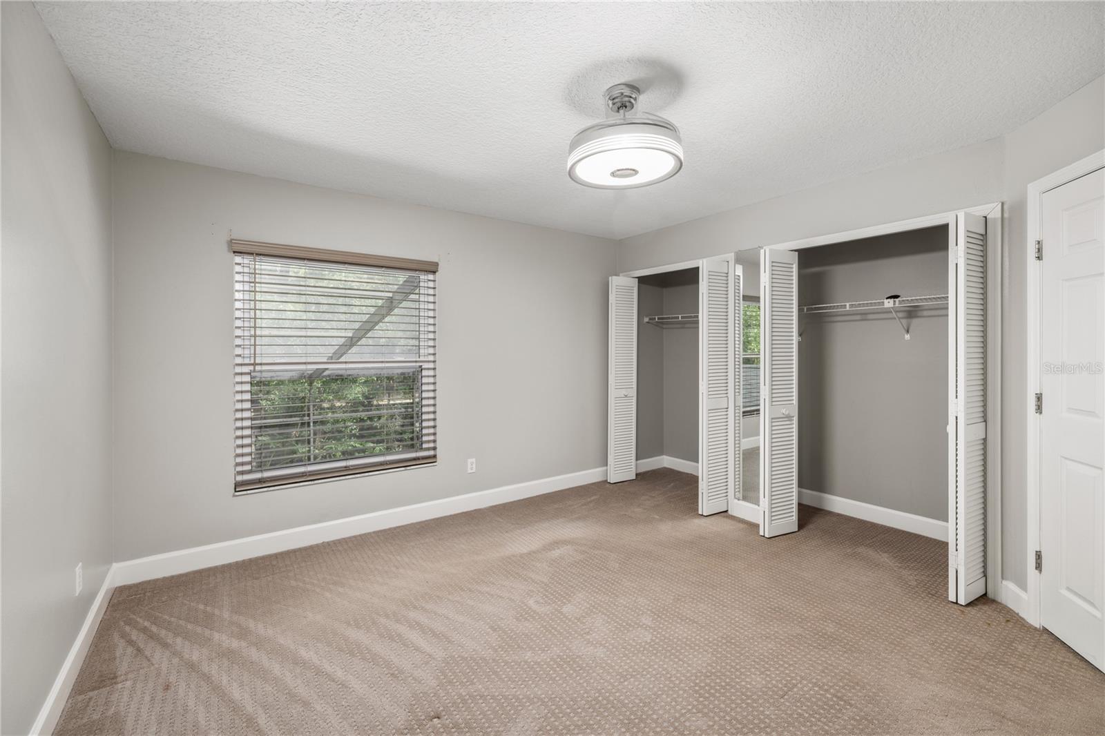 DEER LAKE RUN - Residential