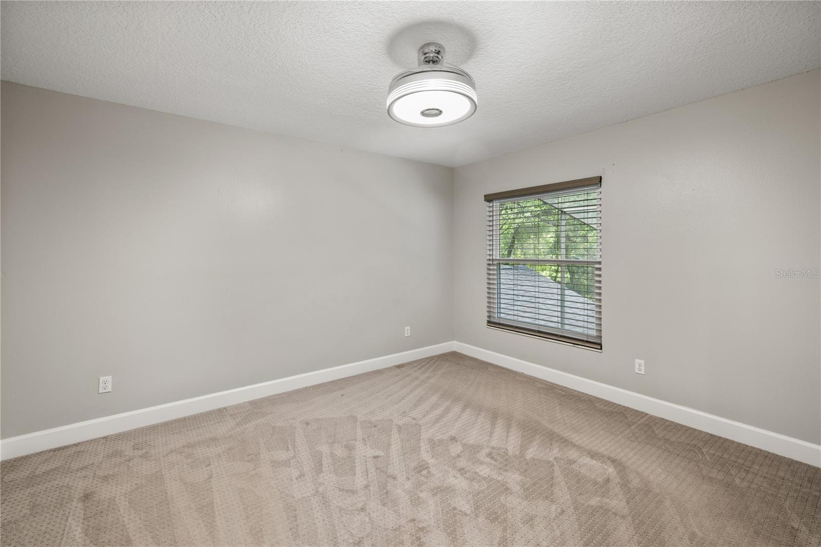 DEER LAKE RUN - Residential