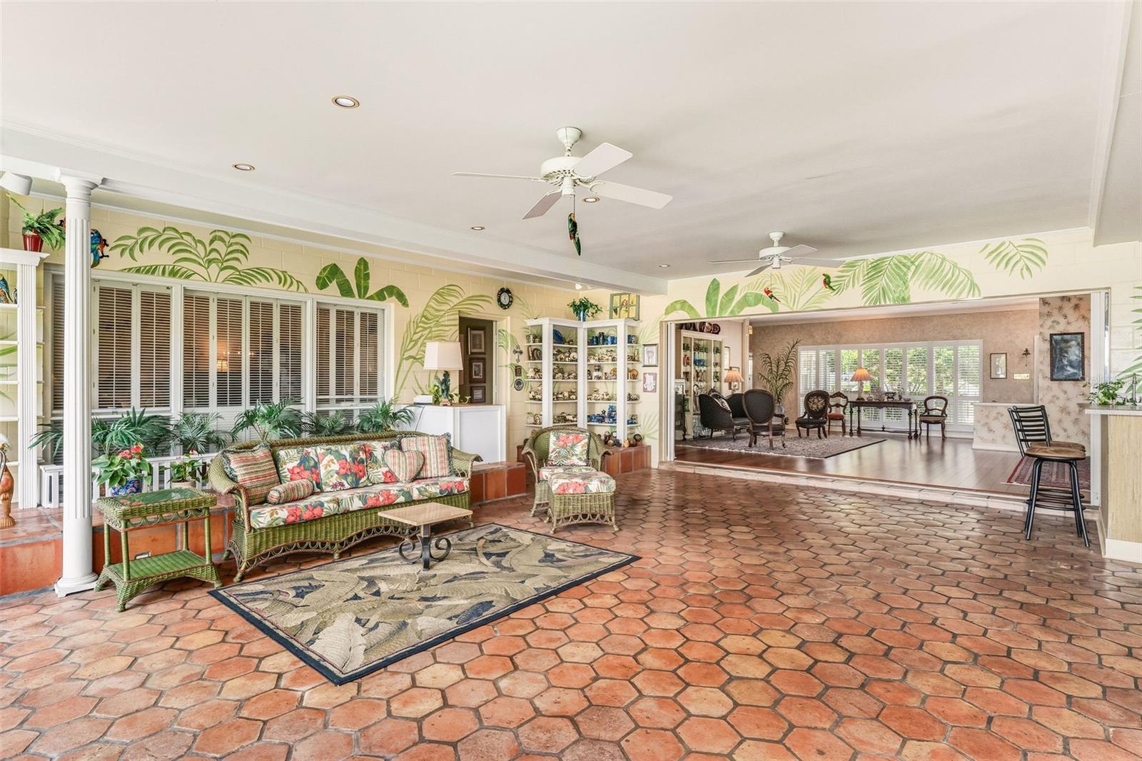 ARDSLEY MANOR - Residential