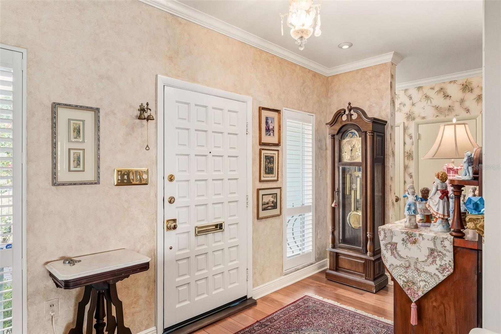 ARDSLEY MANOR - Residential
