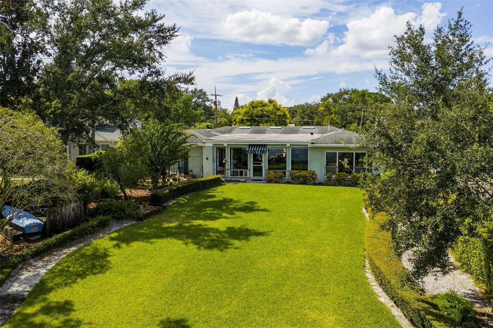 ARDSLEY MANOR - Residential