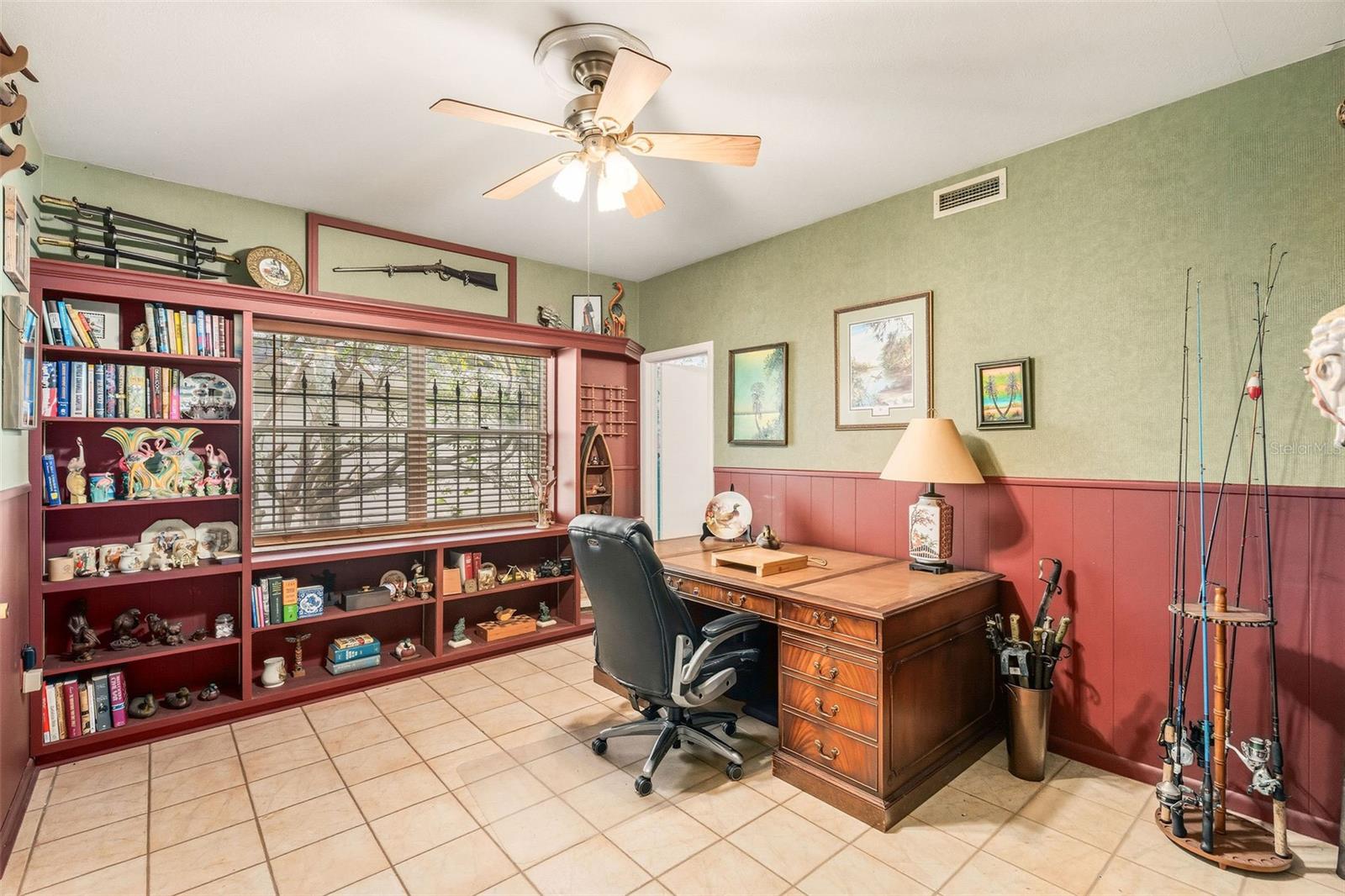 ARDSLEY MANOR - Residential