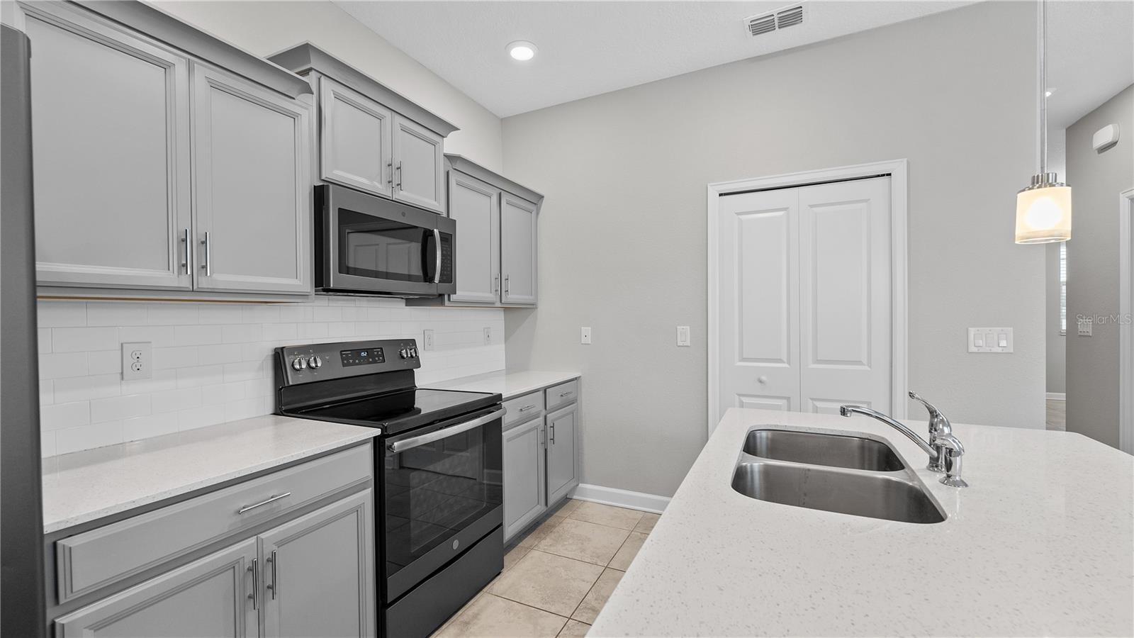 STOREY GROVE PH 1B-3 - Residential