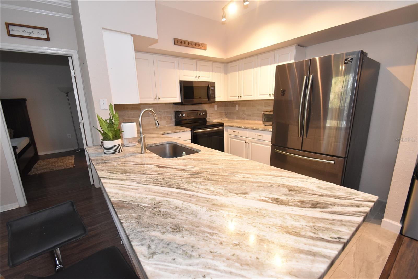 BELLA VILLINO VI - Residential Lease