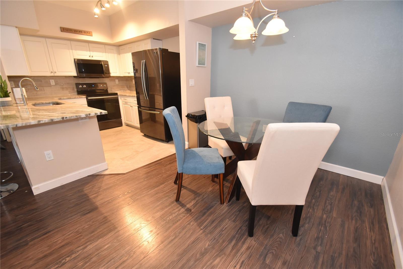 BELLA VILLINO VI - Residential Lease