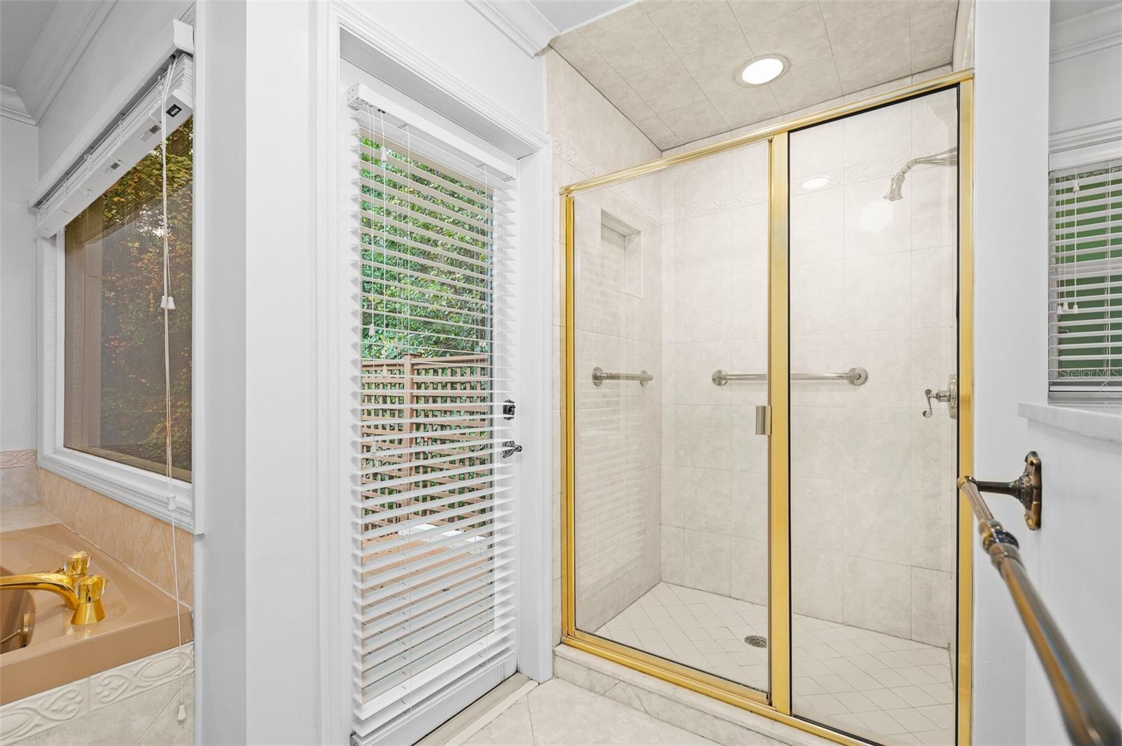 FOX GROVE - Residential