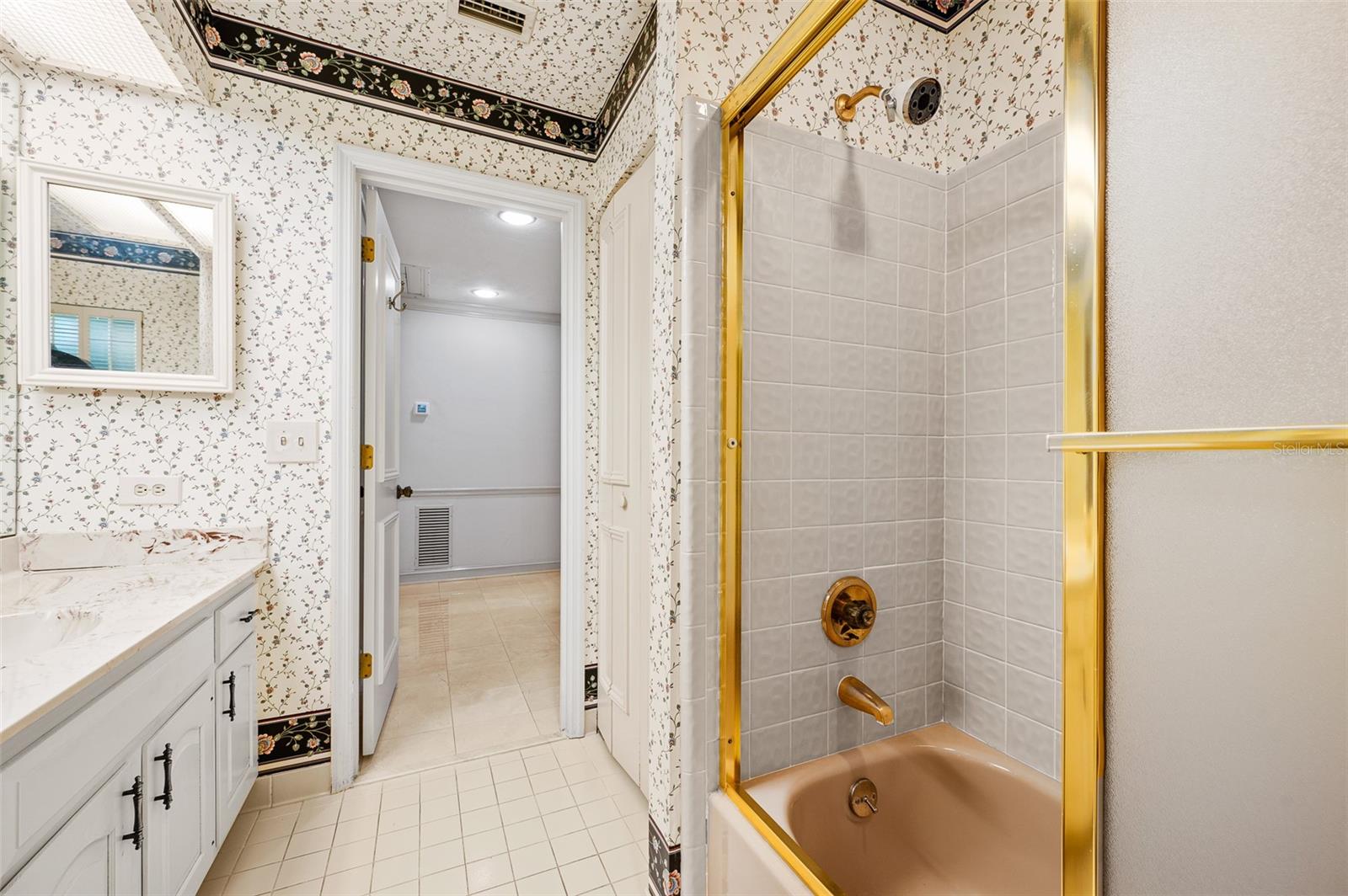 FOX GROVE - Residential