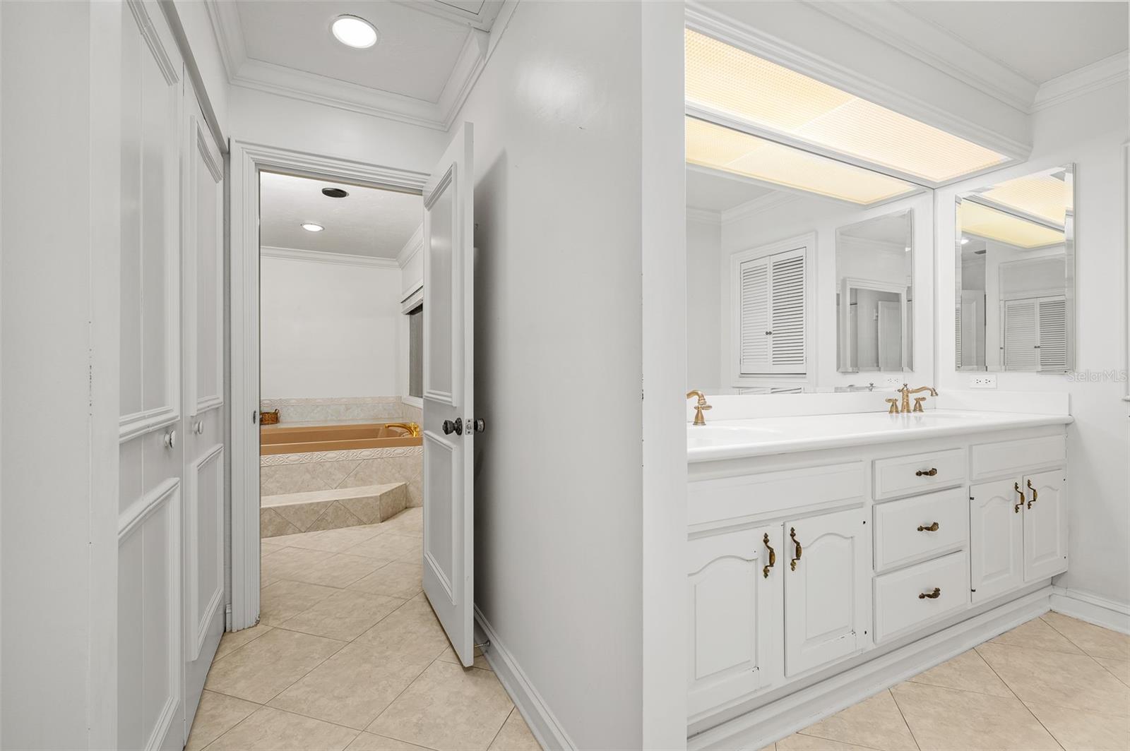 FOX GROVE - Residential