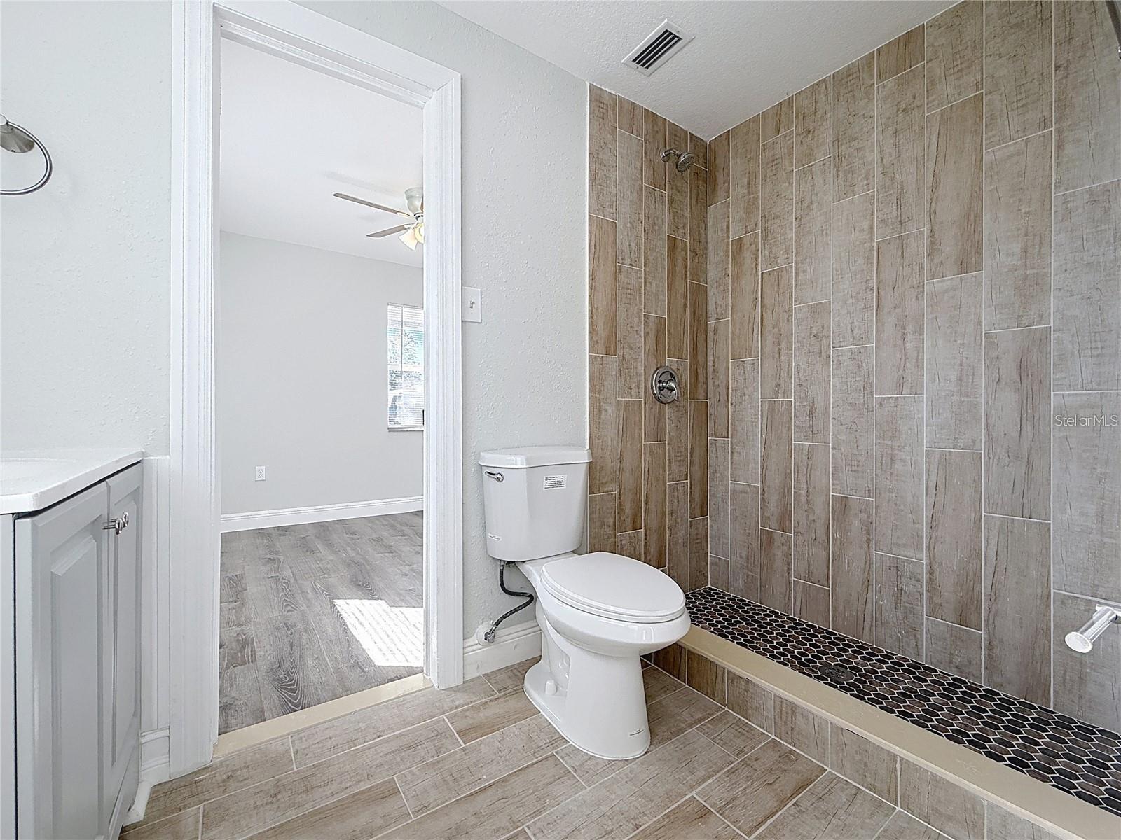 COUNTRY CLUB ESTATE SUB - Residential