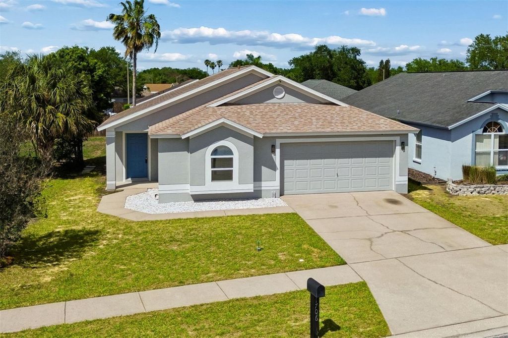 Photo of 1706 Erin Brooke Drive, Valrico, FL 33594 (MLS # TB8497368)