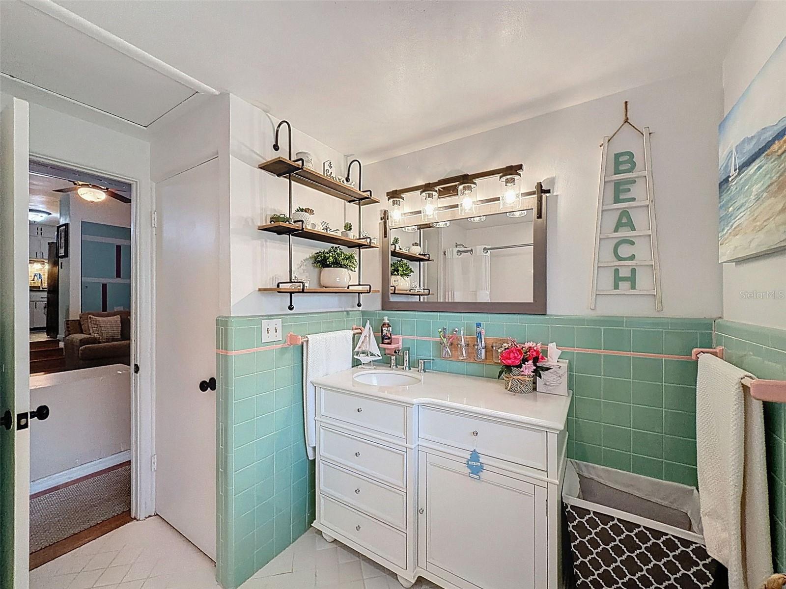 LAKEWOOD - Residential