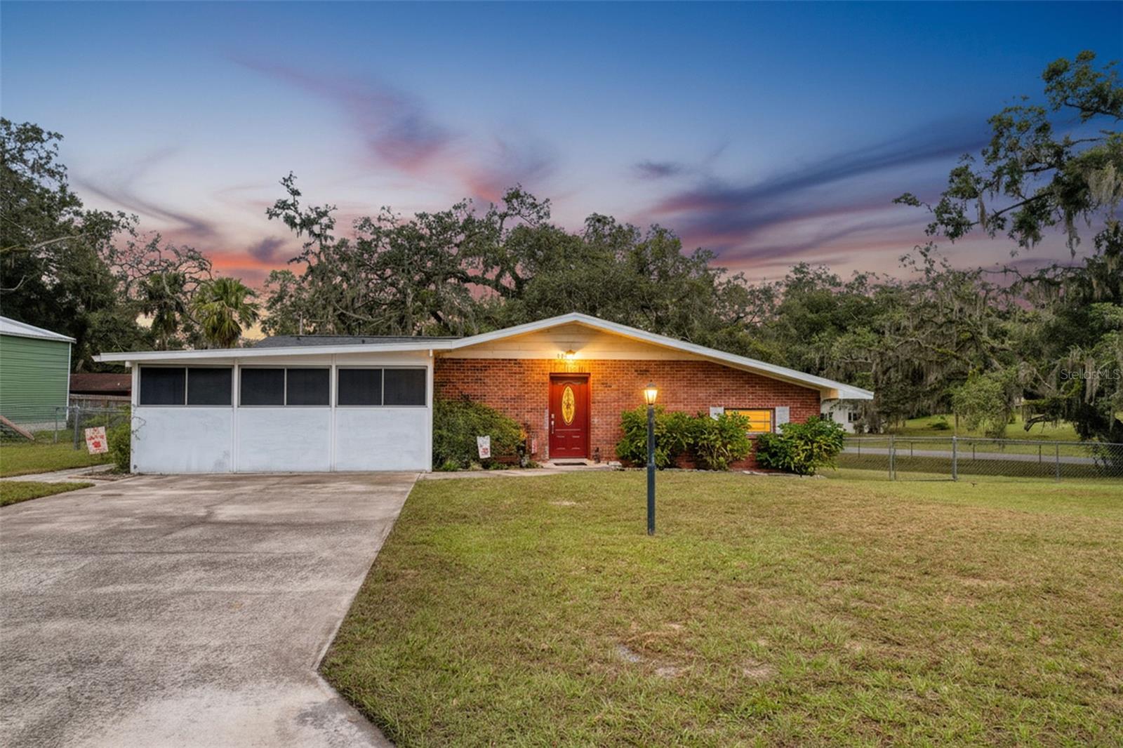 LAKEWOOD - Residential