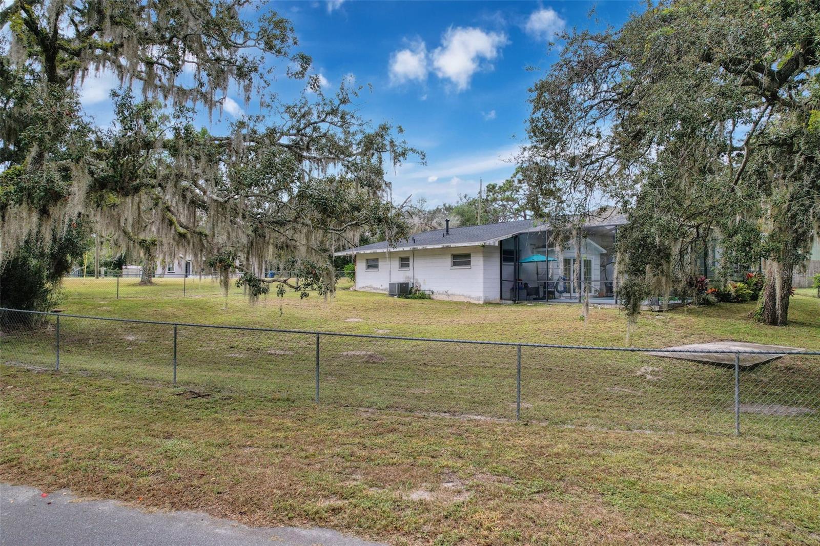 LAKEWOOD - Residential