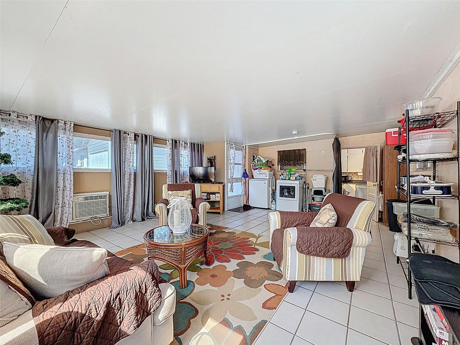 LAKEWOOD - Residential