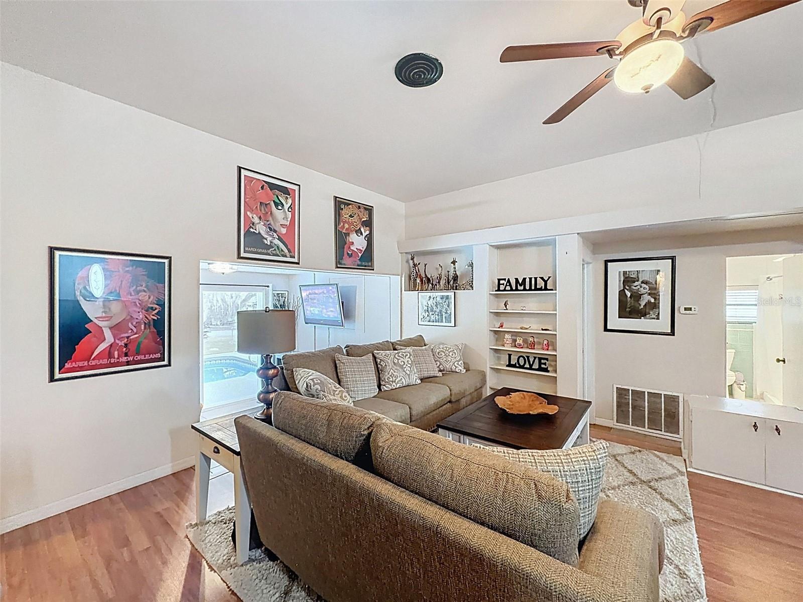 LAKEWOOD - Residential